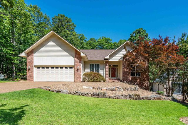 34 and 36 Mariposa Way, Hot Springs Village, AR 71909