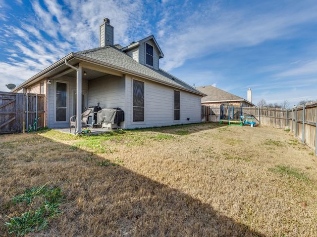 11931 Arbor Lake Road, Rhome, TX 76078
