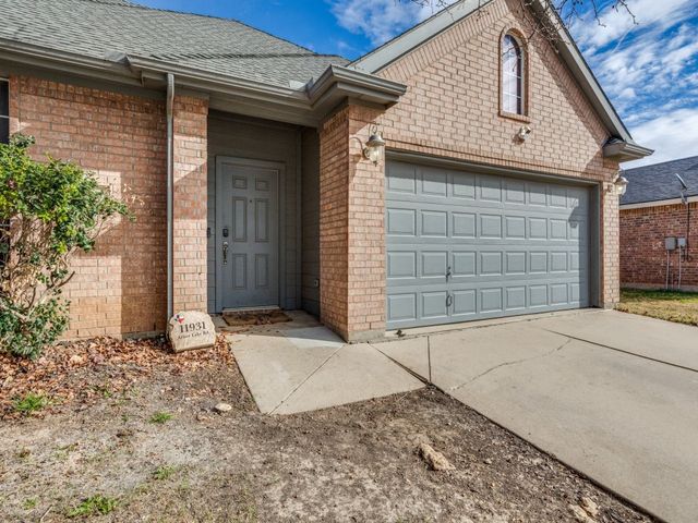 11931 Arbor Lake Road, Rhome, TX 76078