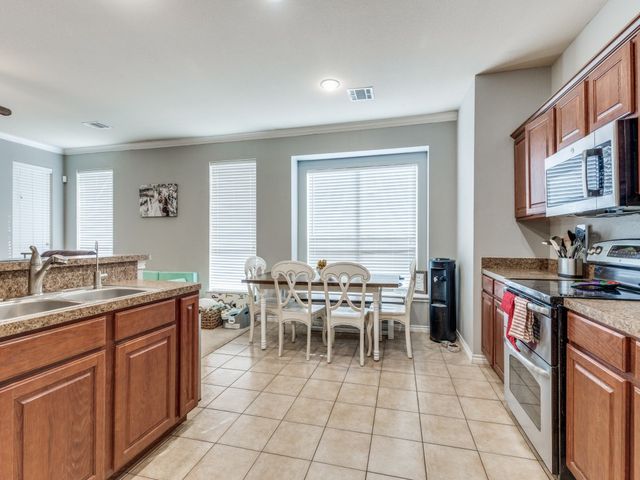 11931 Arbor Lake Road, Rhome, TX 76078