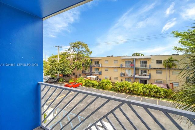 4335 NW South Tamiami Canal Dr 304, Miami, FL 33126