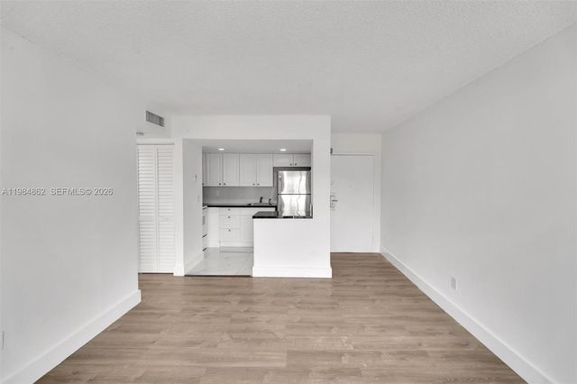 4335 NW South Tamiami Canal Dr 304, Miami, FL 33126