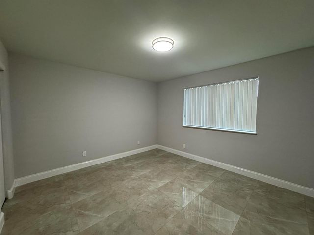 400 NE 30th Street 2, Pompano Beach, FL 33064