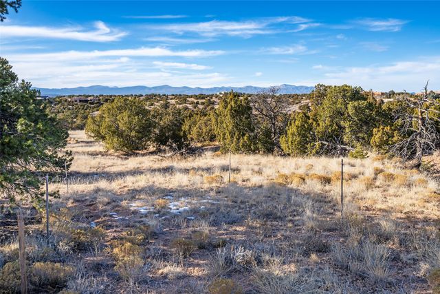 27 Gwendolyn, Santa Fe, NM 87506