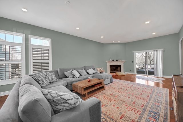 0N745 Bartelt Road, Geneva, IL 60134