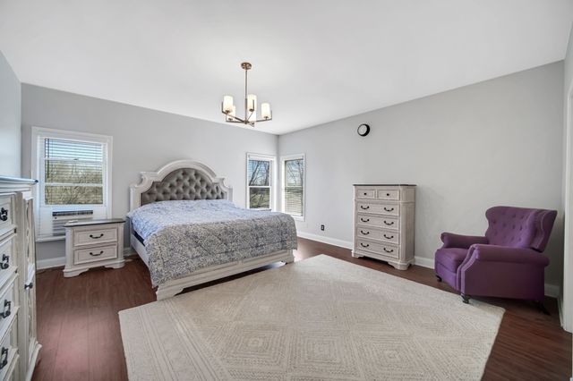 0N745 Bartelt Road, Geneva, IL 60134