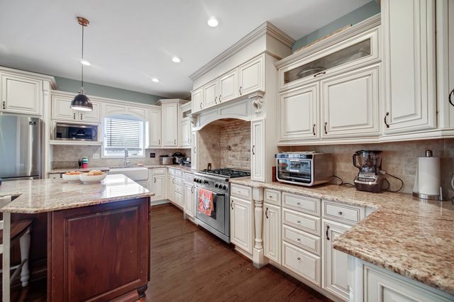 0N745 Bartelt Road, Geneva, IL 60134