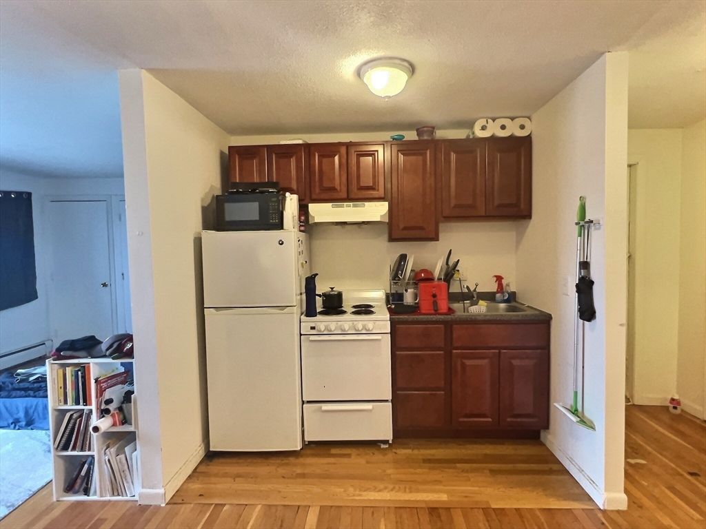 1039 Commonwealth Ave 20, Boston, MA 02215