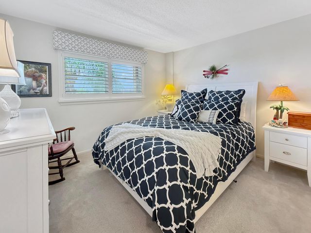 555 NW 4th Avenue 401, Boca Raton, FL 33432