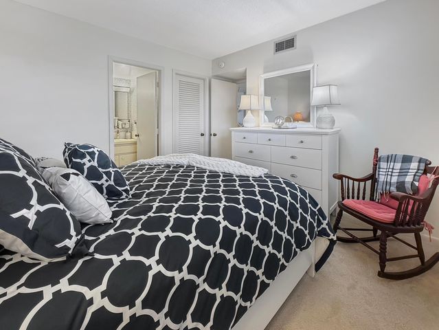 555 NW 4th Avenue 401, Boca Raton, FL 33432