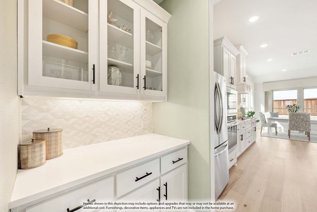 1034 Emerald Trace Drive, Justin, TX 76247