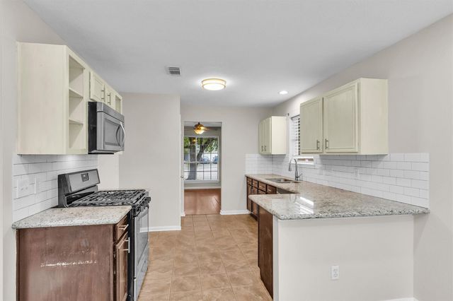 2726 Fox View Circle, Spring, TX 77386