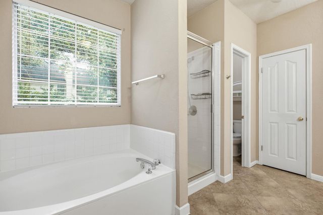 2021 Woodglen DR, Round Rock, TX 78681