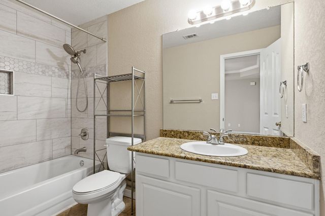 2021 Woodglen DR, Round Rock, TX 78681