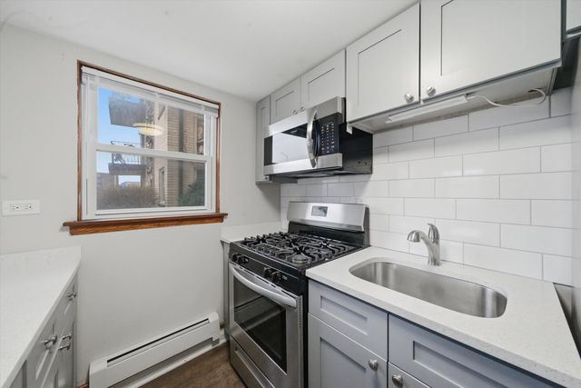 7709 W Marwood Avenue 3N, Elmwood Park, IL 60707