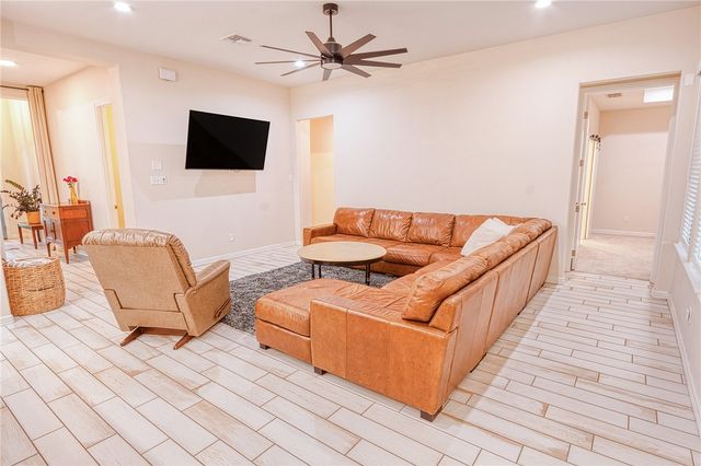 2110 Oak Creek Cove, Corpus Christi, TX 78418