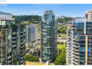 3601 S RIVER Pkwy 2202, Portland, OR 97239