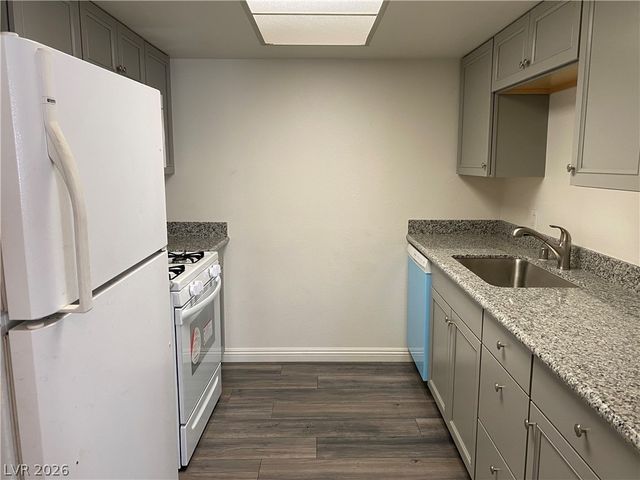 3911 Cambridge Street 4, Las Vegas, NV 89119