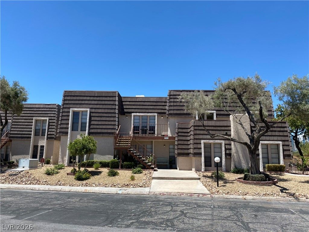 3911 Cambridge Street 4, Las Vegas, NV 89119