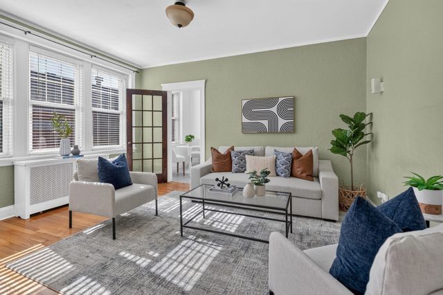 1945 Commonwealth Ave 62, Boston, MA 02135