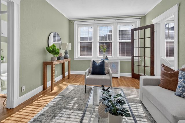 1945 Commonwealth Ave 62, Boston, MA 02135