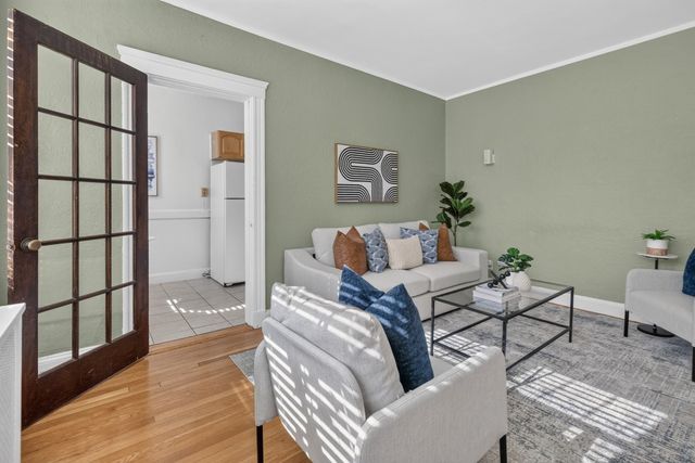1945 Commonwealth Ave 62, Boston, MA 02135