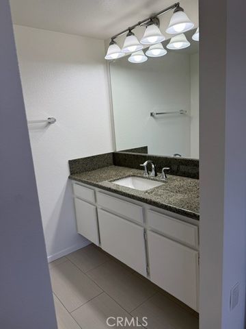 2800 Plaza Del Amo 38, Torrance, CA 90503