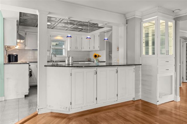 26 Fairview Avenue, Cranston, RI 02905