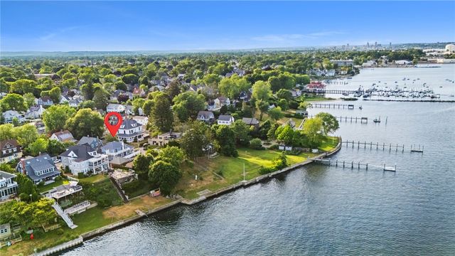 26 Fairview Avenue, Cranston, RI 02905