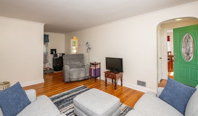 31 Eustis St., Saugus, MA 01906
