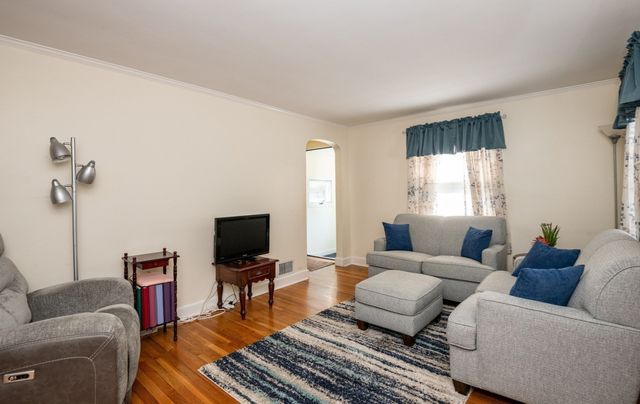 31 Eustis St., Saugus, MA 01906