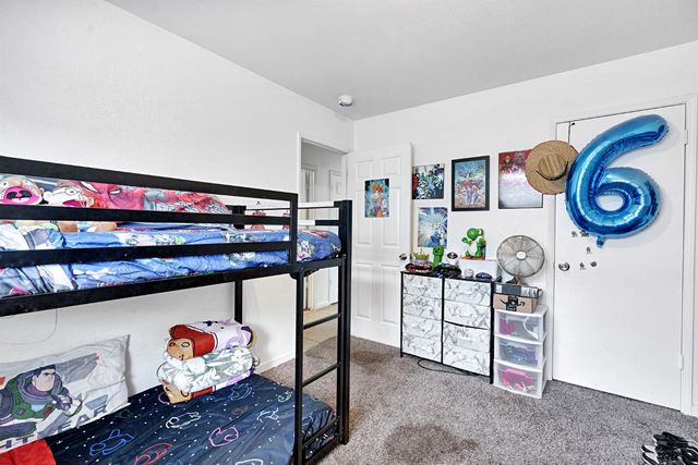 1402 N Bush Avenue, Fresno, CA 93727