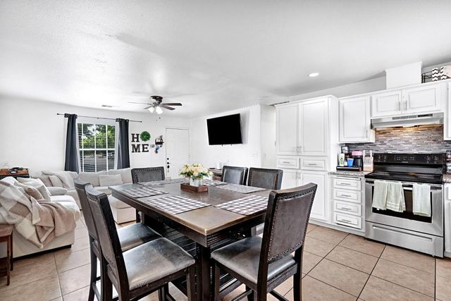 1402 N Bush Avenue, Fresno, CA 93727