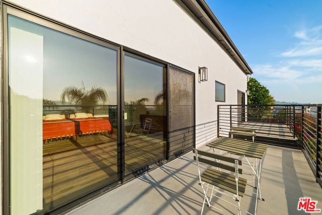 3469 Glenalbyn Drive, Los Angeles, CA 90065