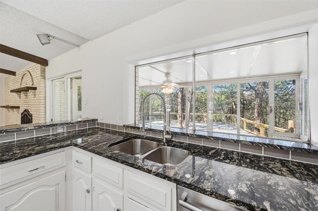 1020 Cedar Trail Drive, Cedar Hill, TX 75104