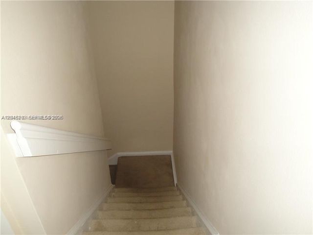 18111 NW 68th Ave I208, Hialeah, FL 33015