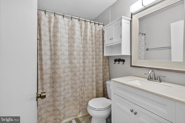 404 TAMARA CIR, Newark, DE 19711