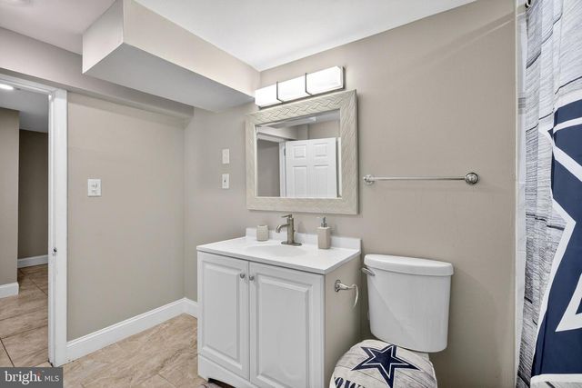 404 TAMARA CIR, Newark, DE 19711