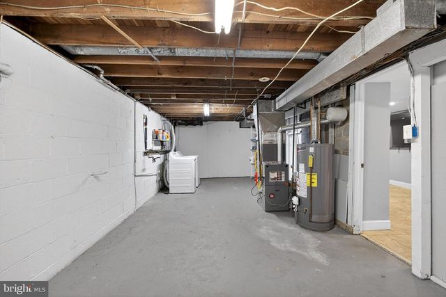 404 TAMARA CIR, Newark, DE 19711