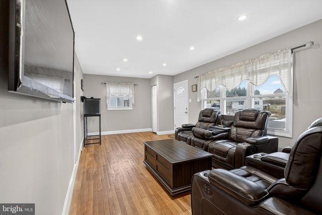 404 TAMARA CIR, Newark, DE 19711