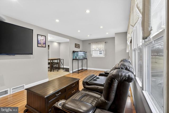 404 TAMARA CIR, Newark, DE 19711