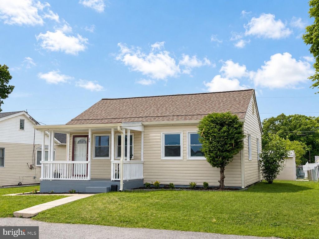 24 YAWMETER DR, Baltimore, MD 21220