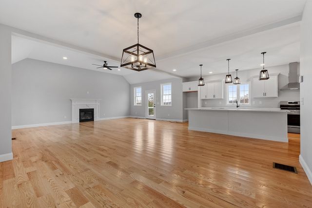 71 Willard, Ashburnham, MA 01430