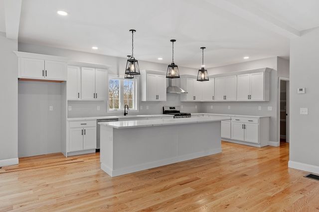 71 Willard, Ashburnham, MA 01430
