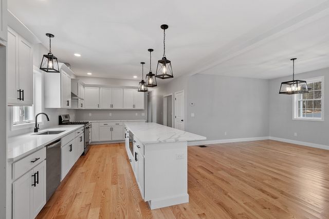71 Willard, Ashburnham, MA 01430