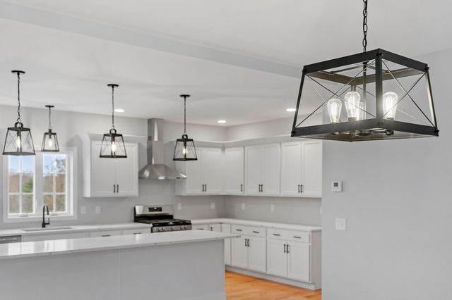 71 Willard, Ashburnham, MA 01430