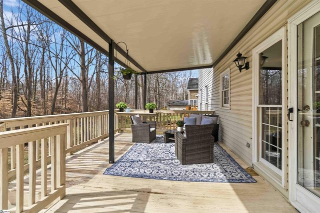 1000 Willow Branch Drive, Simpsonville, SC 29680