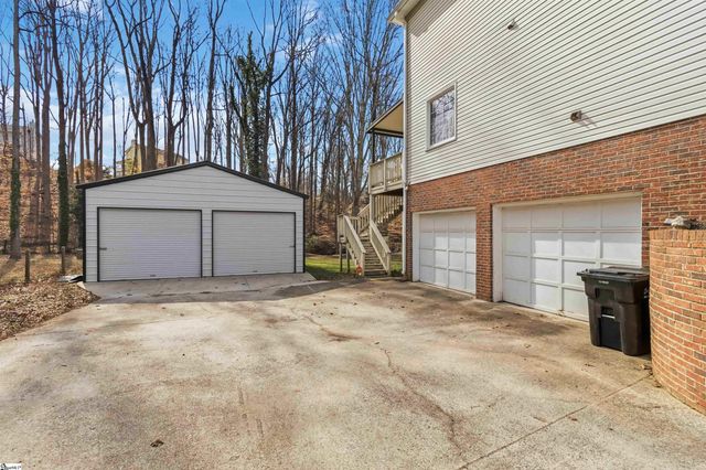 1000 Willow Branch Drive, Simpsonville, SC 29680