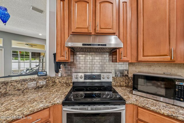 4971 GRAND LAKES Drive N, Jacksonville, FL 32258