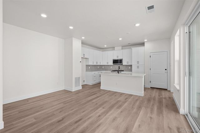 8735 Whiteclover Street, Littleton, CO 80125